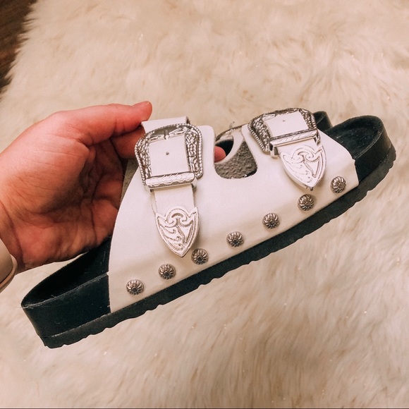 Paige | Sandals - Picture 3 of 8